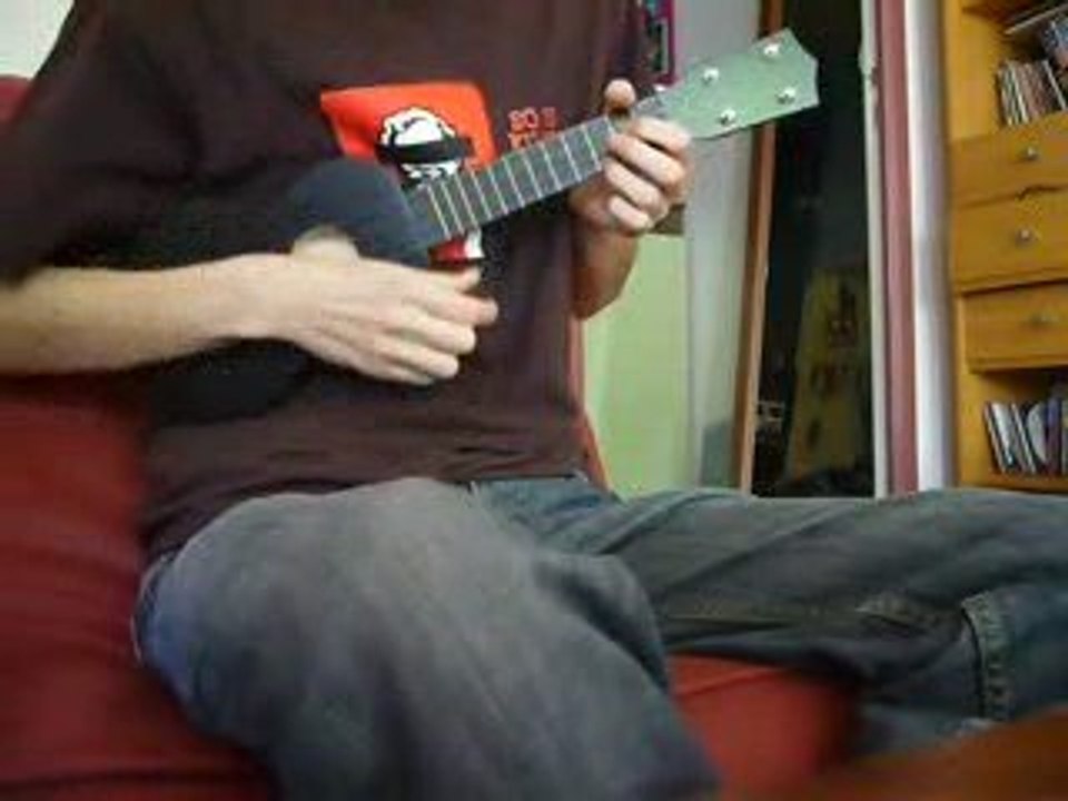 Cookie Dingler - Femme Libérée au ukulele