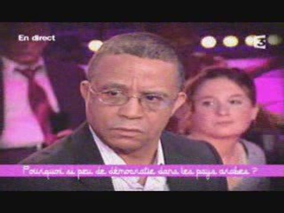 Pourquoi la Dictature dans les pays Arabes ?