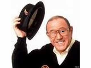 TAXI LUTON AIRPORT FRANK BUTCHER DROPS OFF AT LUTON AIRPORT
