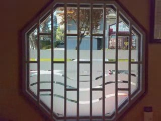 Cerrajeros Madrid-Instalacion de reja y cierre de tijera