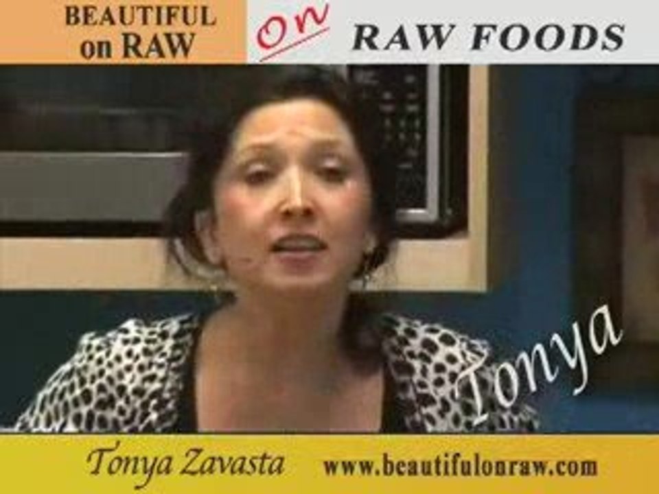 Why Eat Raw (Transitioning To The Raw Food Diet with Tonya)