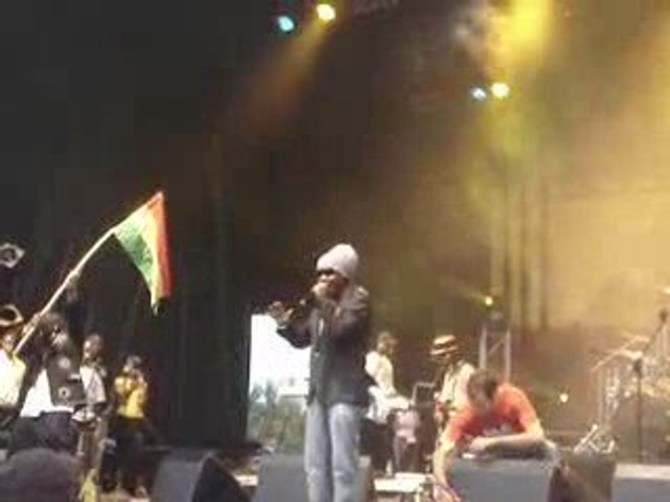 Turbulence - repatriate [Live]
