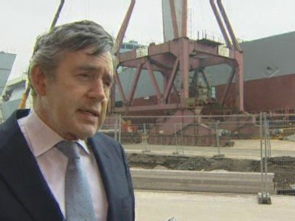 Gordon Brown says sorry over smear email