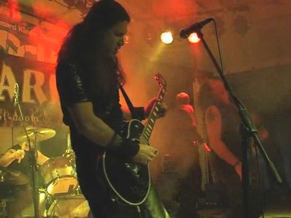 Pale Rider - Wizard live at Akka Raze