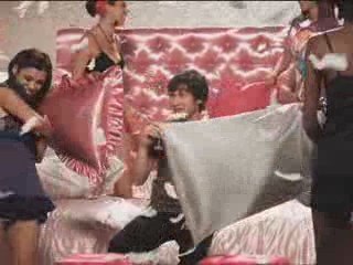 Super Hot Syke Girls in a Pillow Fight
