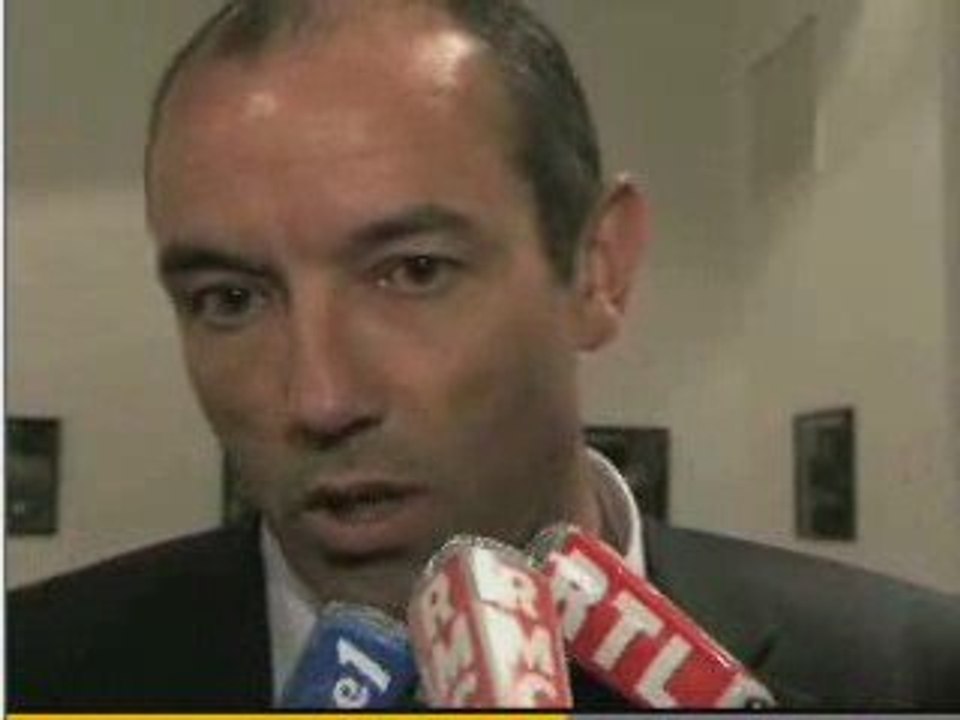 Paul Le Guen aprés la défaite du PSG