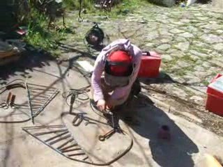 coline soude un visage