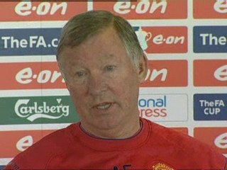 Alex Ferguson calls Rafa Benitez 'arrogant'