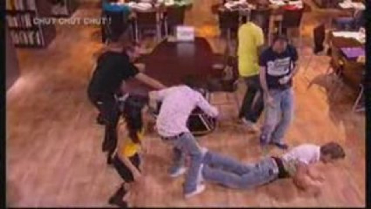 La Bande à FIFI Chut Chut Chut ! Le caleçon volant W9