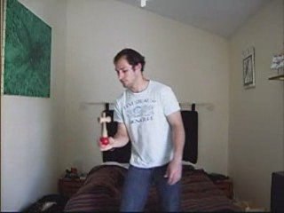 premiers tricks au Kendama