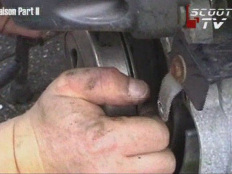 Scooter24.tv - antriebsriemenwechsel an einem 4-takt-roller
