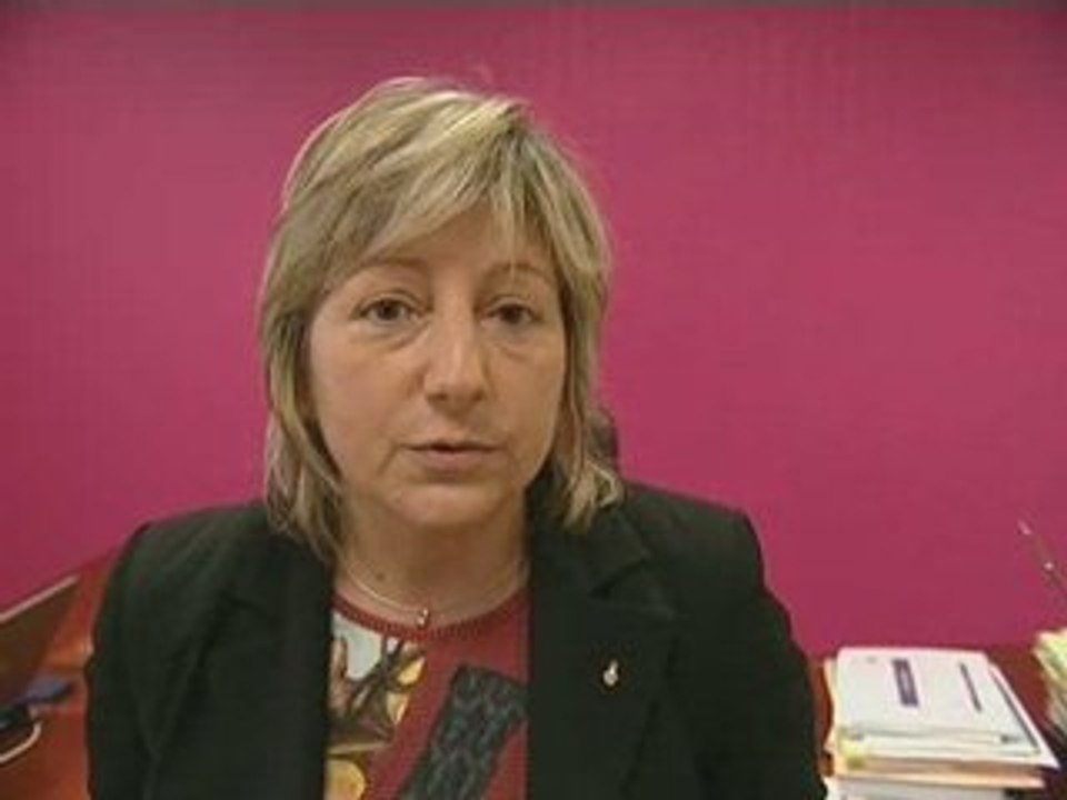 Migrants à Calais: Natacha Bouchart dénonce les Anglais