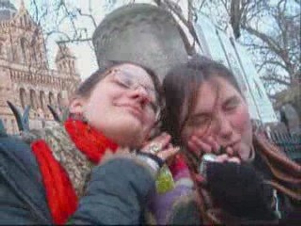 Parle-moi à Londres_0001
