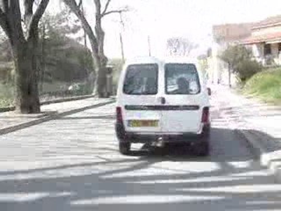 fab double 3 voiture avec sa beta