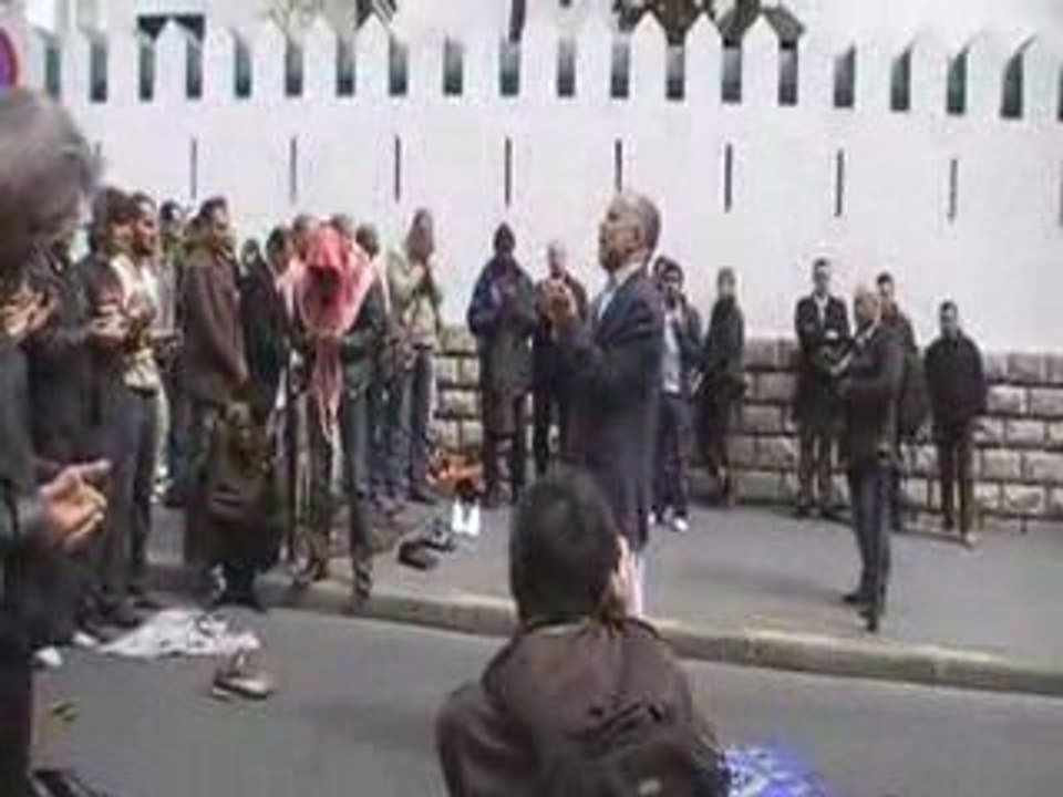 Manif Anti Boubakeur devant la Mosquée de Paris p2