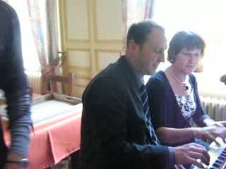 Quatres mains et un piano