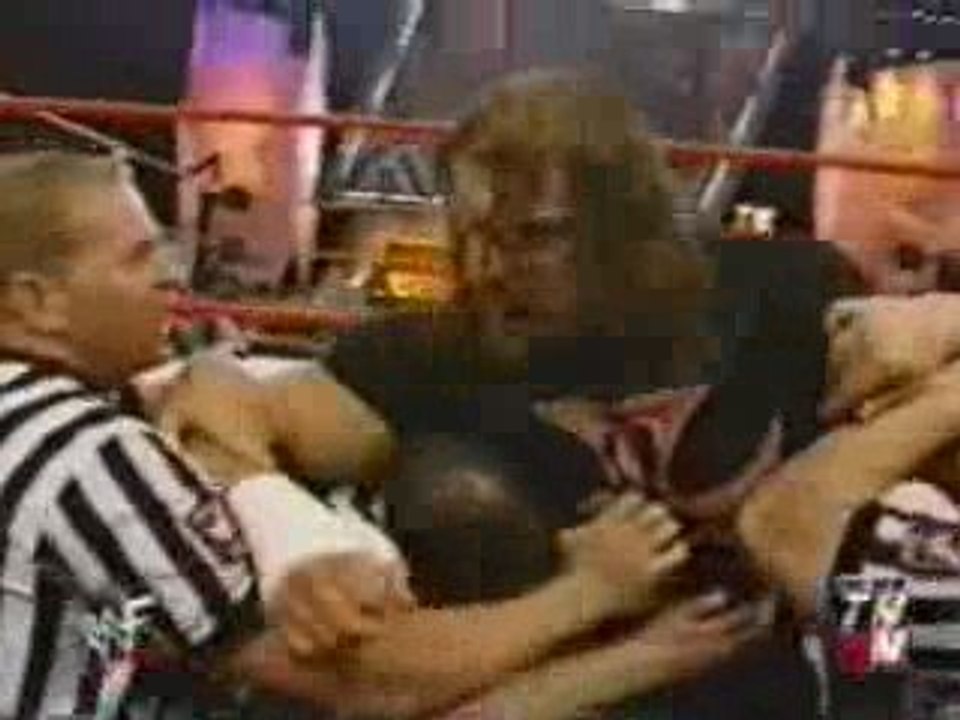 Undetaker vs HHH