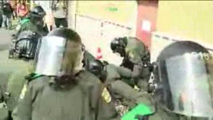 Stop SPP Protest - Union Leader stops provocateurs