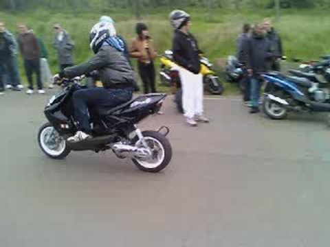 rasemblement de scoot a calais