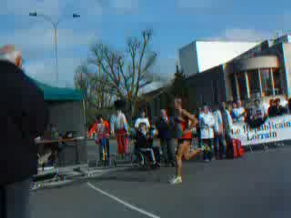 10km de Thionville 2009 - arrivee du 3ème