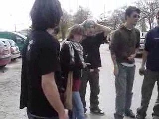 Kinder surprise quand tu nous tiens !