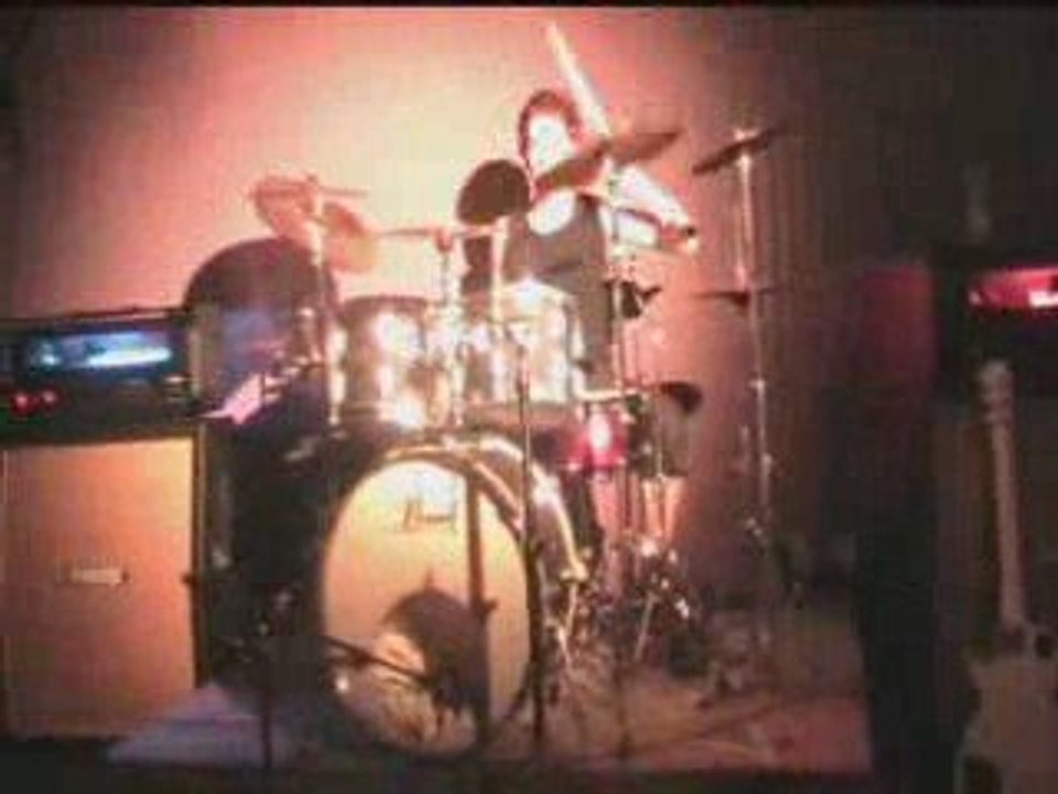 Drum Solo (Live) - Guillaume