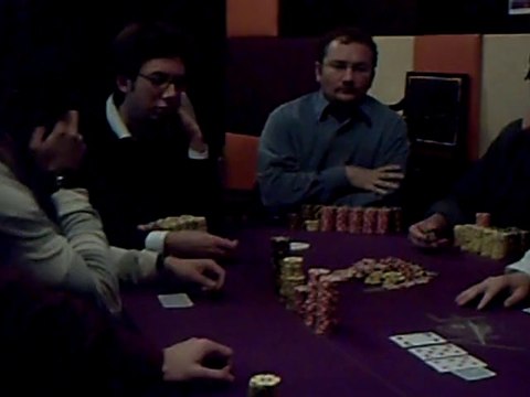 Un coup all-in au deepstack Club Poker