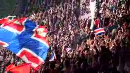 PSG - LE HAVRE : NOUS SOMMES LES PARISIENS (TRIBUNE G) HQ