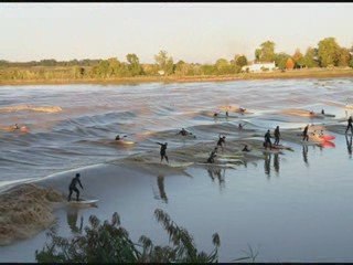 L'OCEAN REMONTANT LE FLEUVE C'EST LE MASCARET.