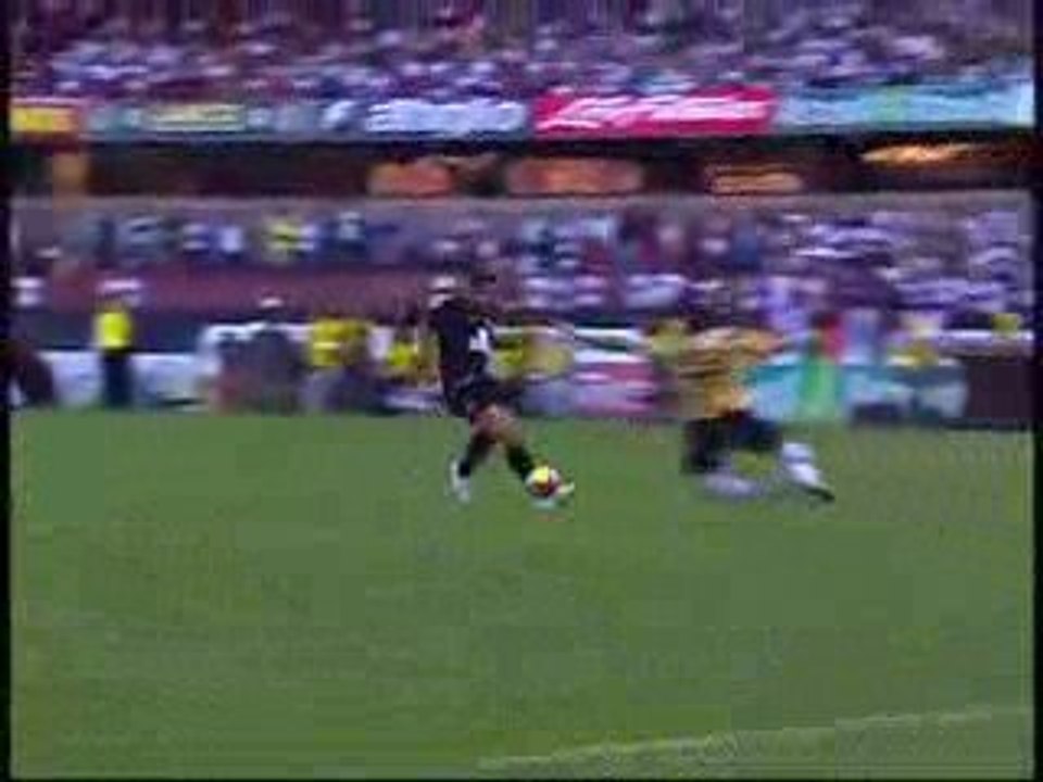 Ronaldo VS São Paulo: GOOOL !!!