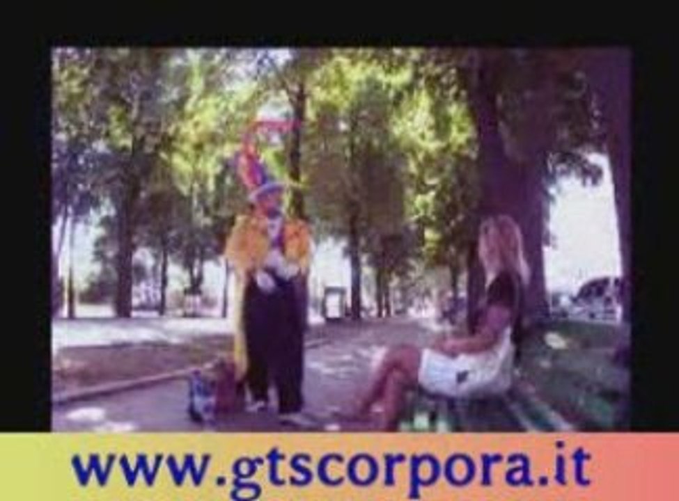 13-02-Ridere al massimo