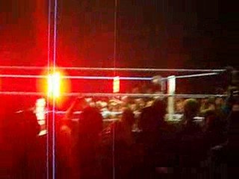 SD! & ECW Matt HARDY Vs Jeff HARDY P.1