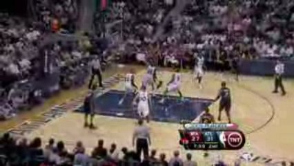 NBA Al Horford blocks D. Wade's shot Playoffs 2009