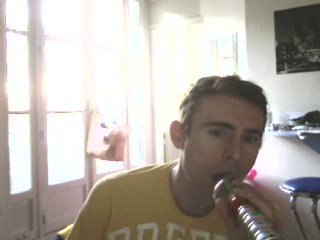 Wiwi égratigne "Vivo per lei"