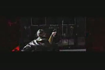 CLIP N12 IL Y A PAS QUE BUSH QUI MERITE DES GODASSES
