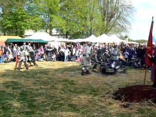 Seigneuriales de Coucy - Combats à l'épée
