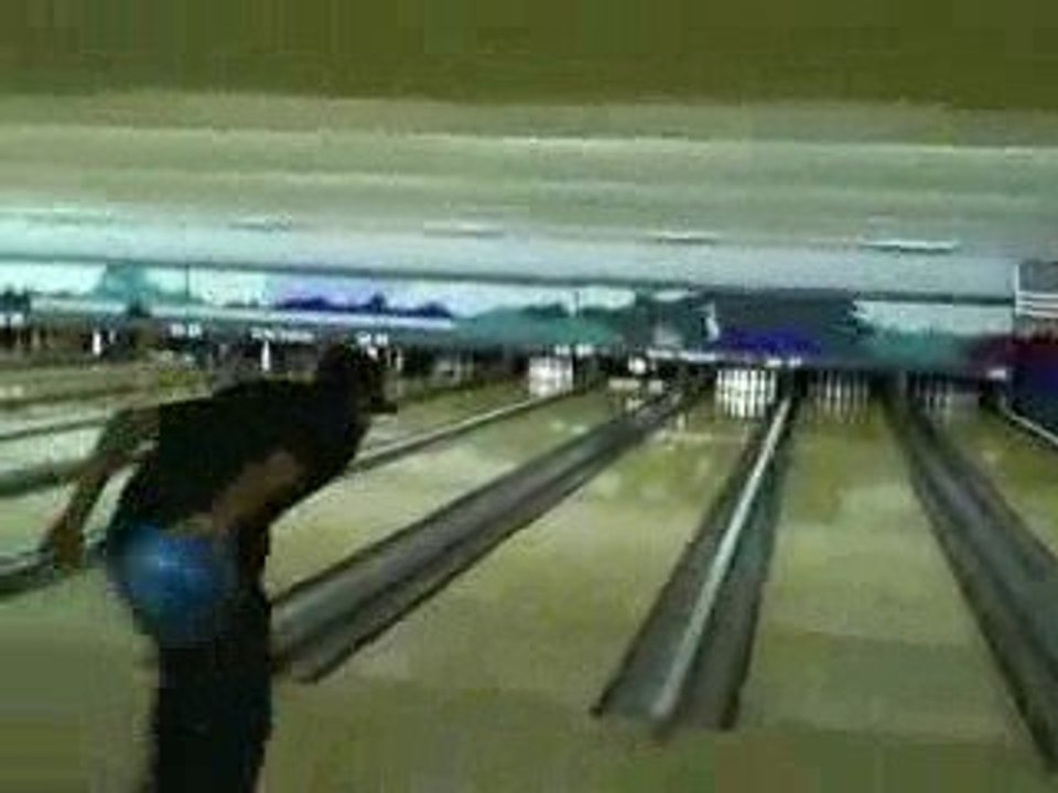 02-Bowling