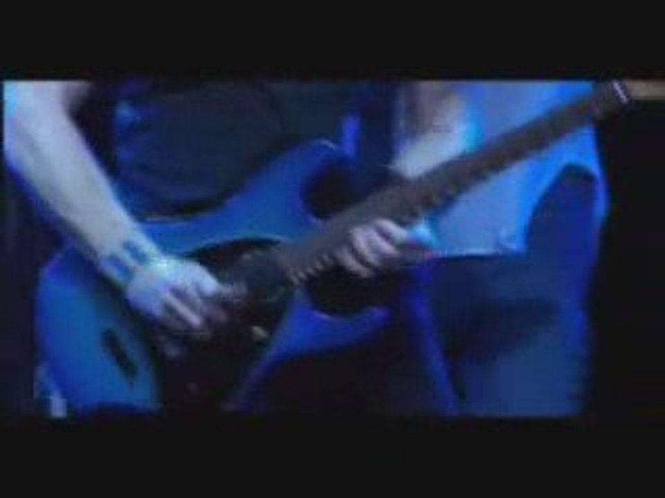 Deep Purple - Well Dressed Guitar live (MONTREUX 2006)