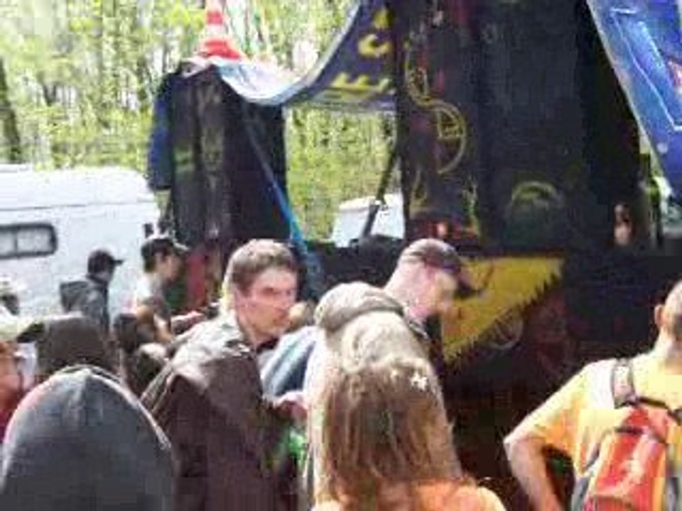 Teuf/ free-party FMR ROBOTEK 18.04.2009 jura (arbois)