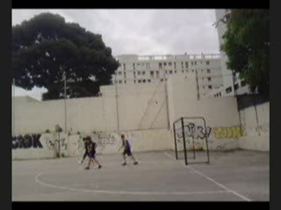 Action raté de 3 caves (mdr)