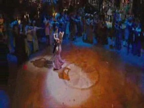 Il Etait Une Fois - Si Près (Valse du Roi et de la Reine)