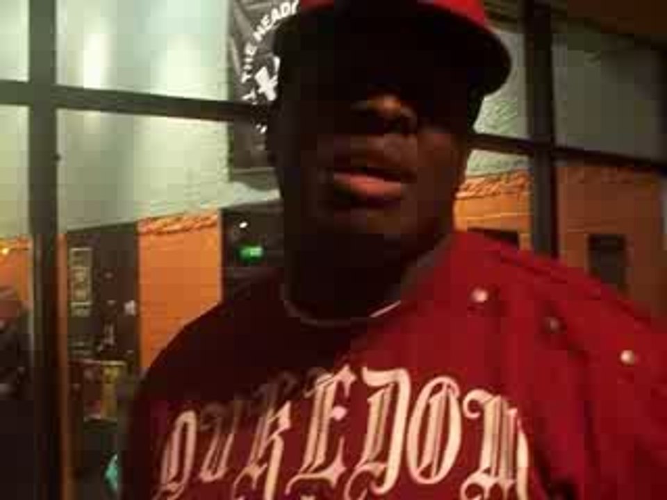 trap mr 747 shot out to www.urbanmediabuzz.com