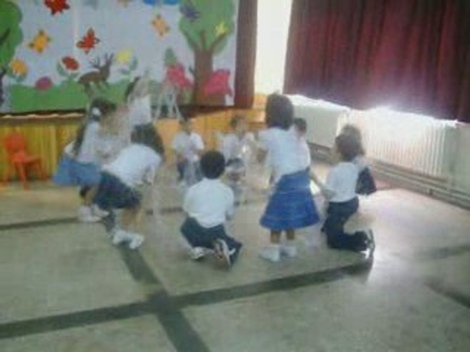 ŞEHİT KOMANDO ER FATİH ÖZCAN İLKÖĞRETİM OKULU 23 NİSAN 2009