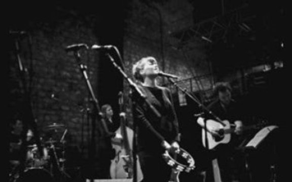 Fitzcarraldo feat. Phoebe Killdeer