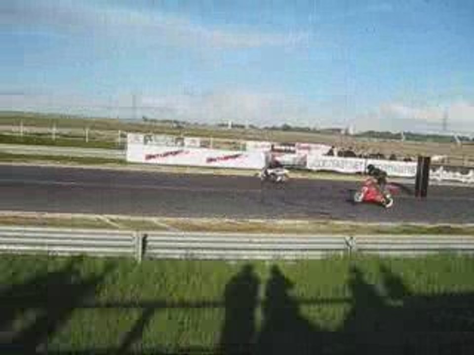 Moi vs scoot rouge