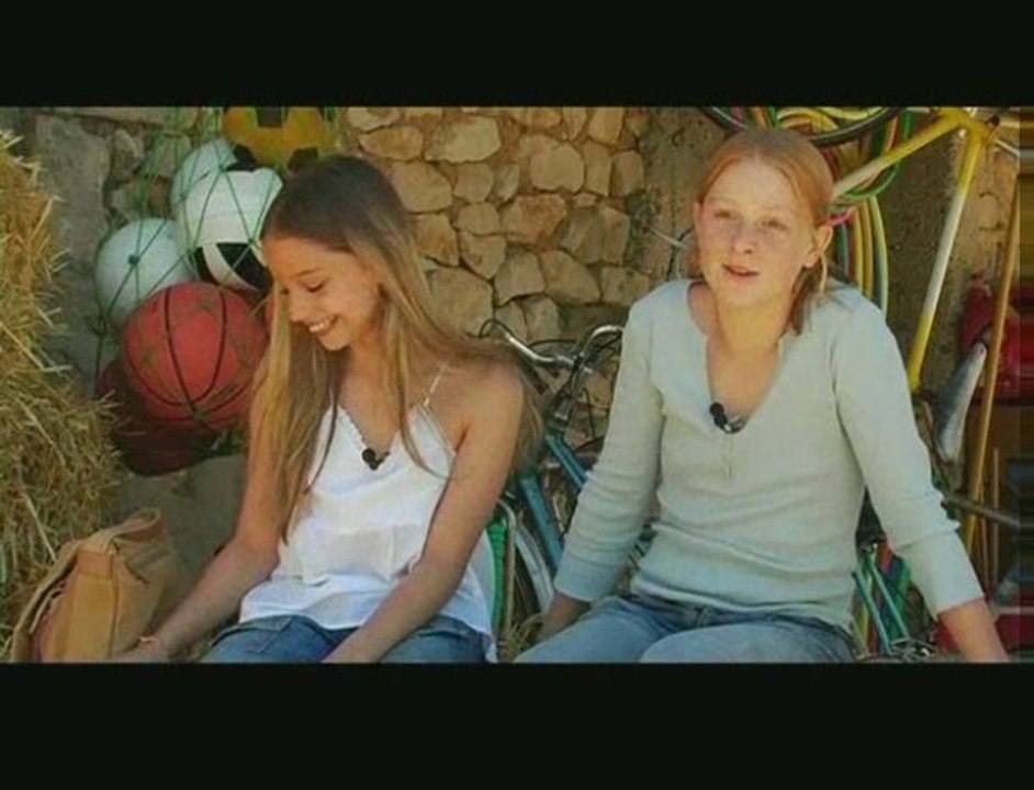 Nos Jours Heureux: Camille et lea