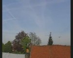 Chemtrails ( aerosols chimiques ) sur Douai 59  le 22 04 09