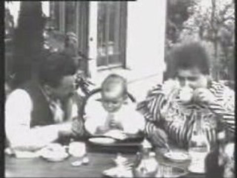 Les Frères Lumière - 1895 - Le Repas de bébé
