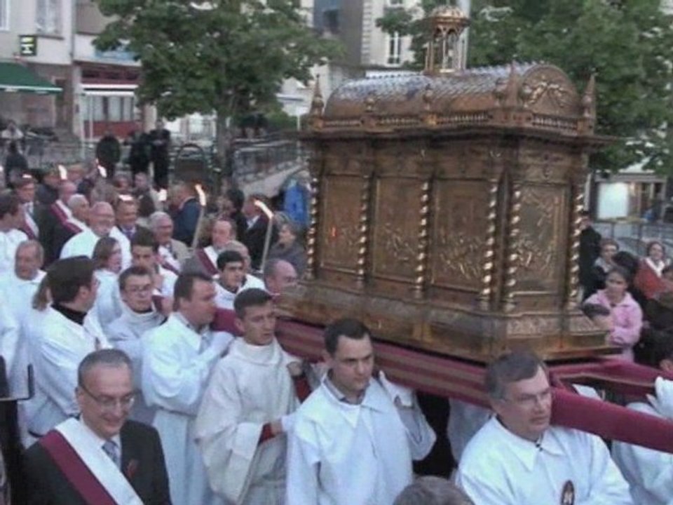 Ostensions Limoges - procession aux flambeaux
