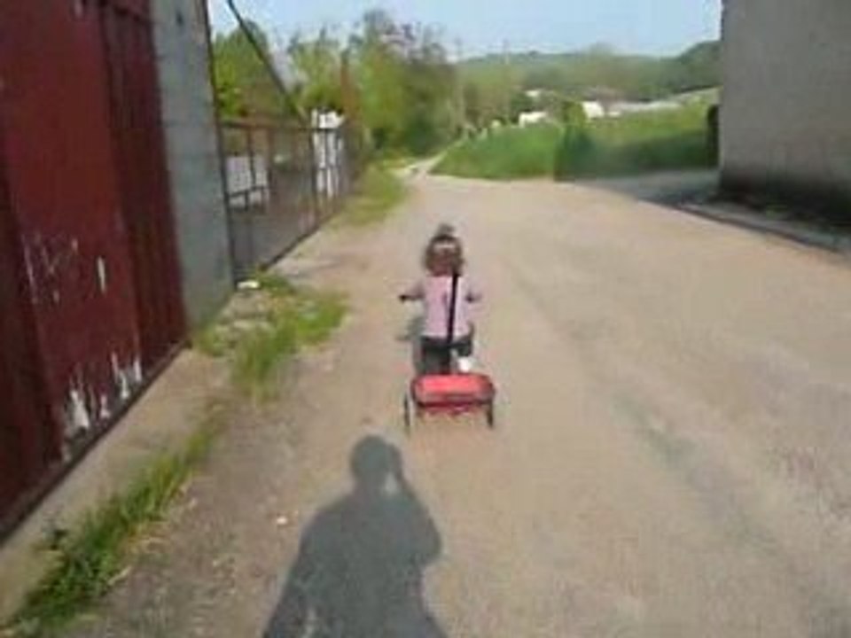 Marie fait du vélo 1